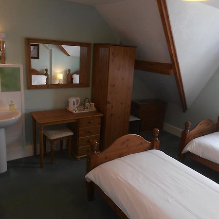 Meadowlea Guest House Okehampton Oda fotoğraf