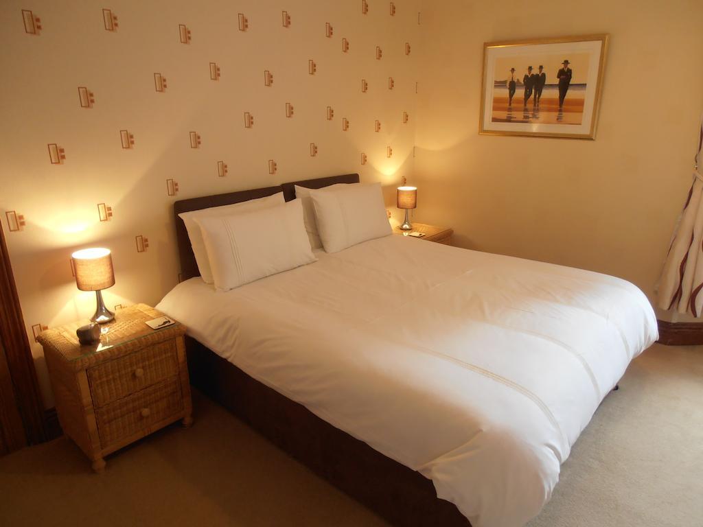 Meadowlea Guest House Okehampton Oda fotoğraf