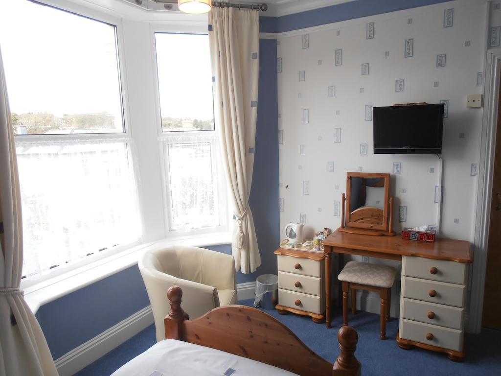 Meadowlea Guest House Okehampton Oda fotoğraf
