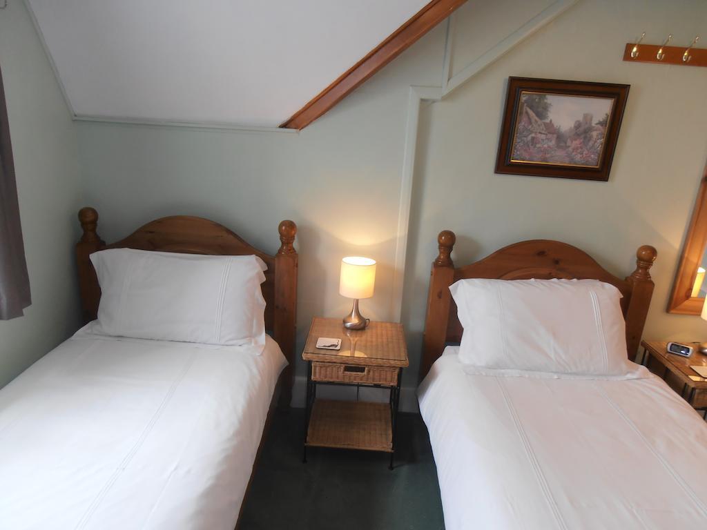 Meadowlea Guest House Okehampton Oda fotoğraf