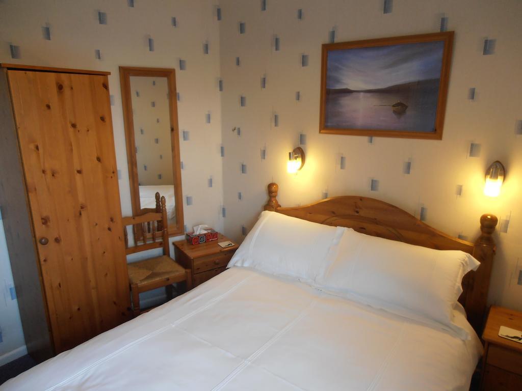 Meadowlea Guest House Okehampton Oda fotoğraf