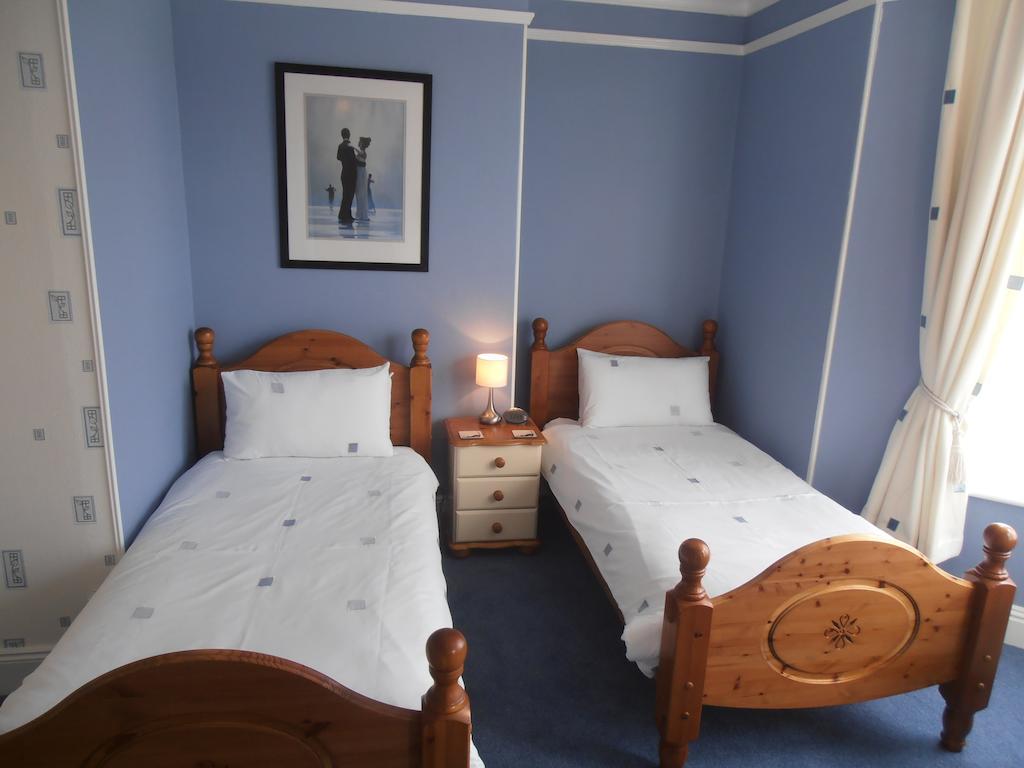 Meadowlea Guest House Okehampton Oda fotoğraf
